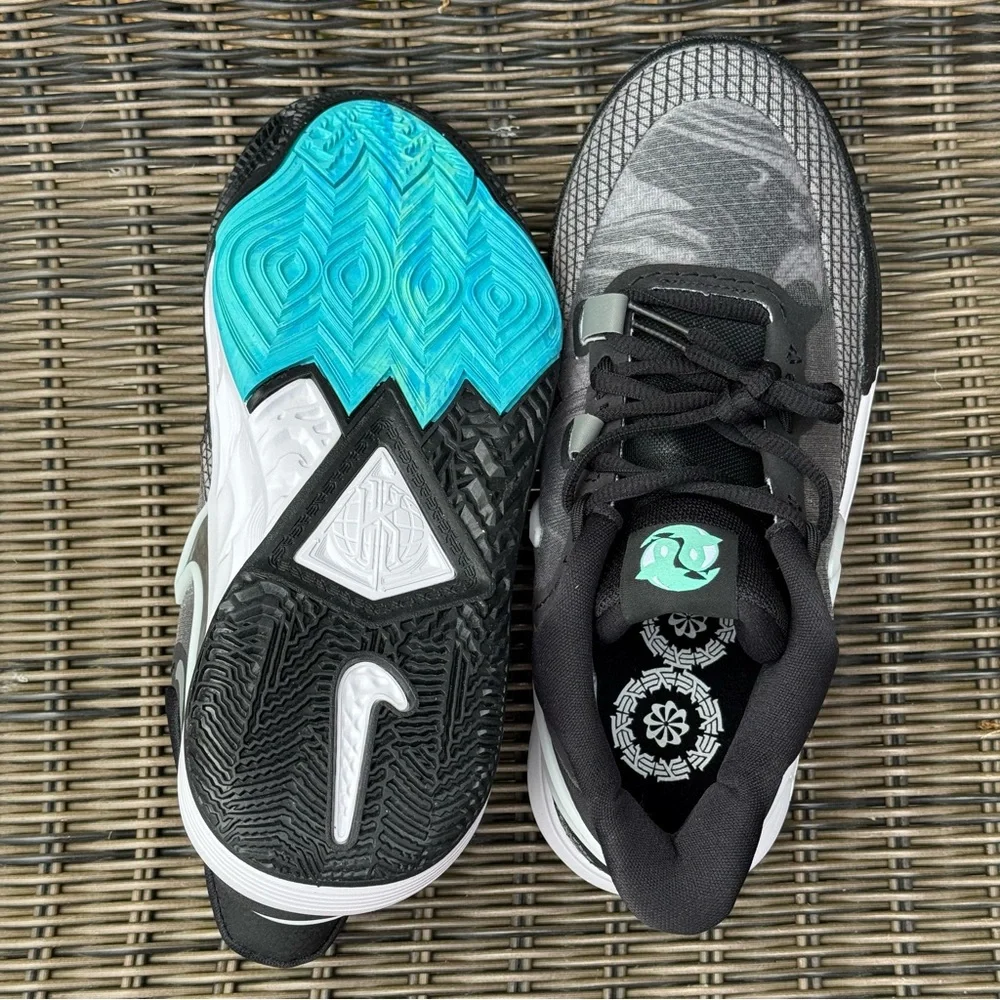 NIB NIKE Kyrie 8 GO Orca black menta GS 7Y basketball shoes athletic NEW